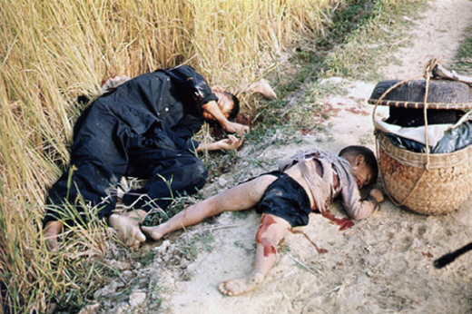 Foto vom Massaker von My Lai - Foto: Ron Haeberle - Lizenz: gemeinfrei