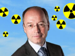 Wolfgang Fendt mit Atom-Müll - Collage: Samy - Creative-Commons-Lizenz Namensnennung Nicht-Kommerziell 3.0