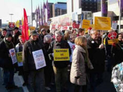 Demo am Frankfurter Flughafen, 4.02.12, Foto: Dietmar Treber