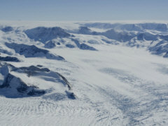 Gletscher auf der Antarktischen Halbinsel - Foto: Robert Ricker, Alfred-Wegener-Institut