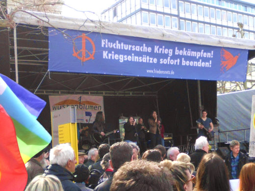 Ostermarsch in Stuttgart, 26.03.2016, Foto: Klaus Schramm - Creative-Commons-Lizenz Nicht-Kommerziell 3.0